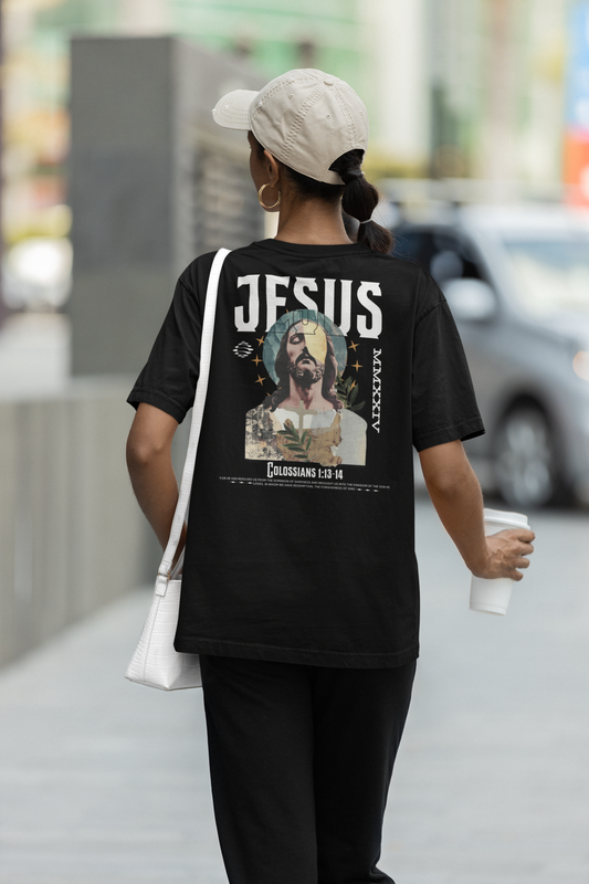 Camiseta Oversized Colossians 1:13-14 Preta