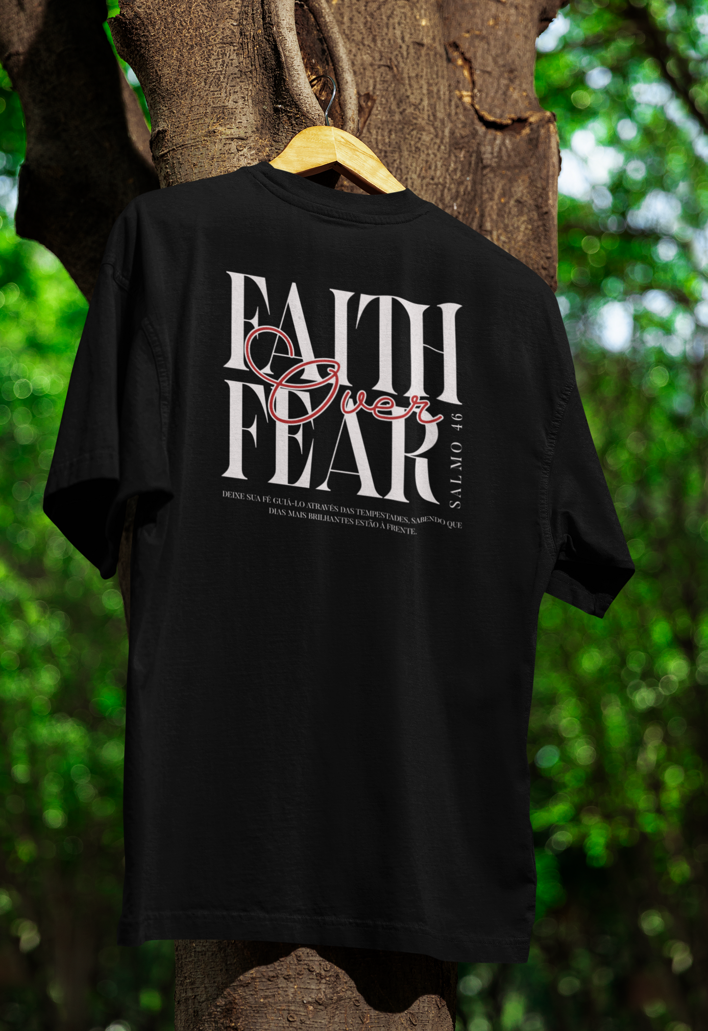 Camiseta Oversized Faith Over Fear Preta